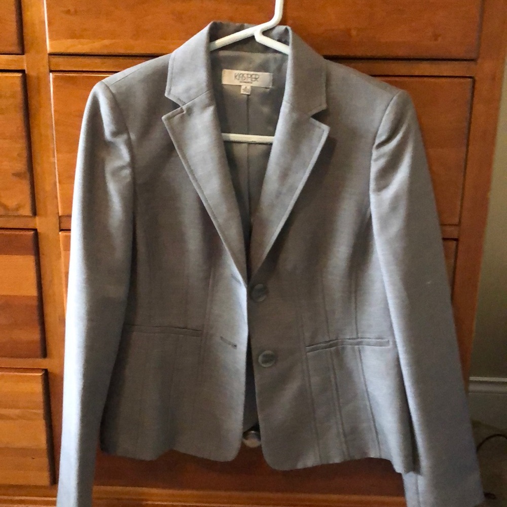Gray blazer